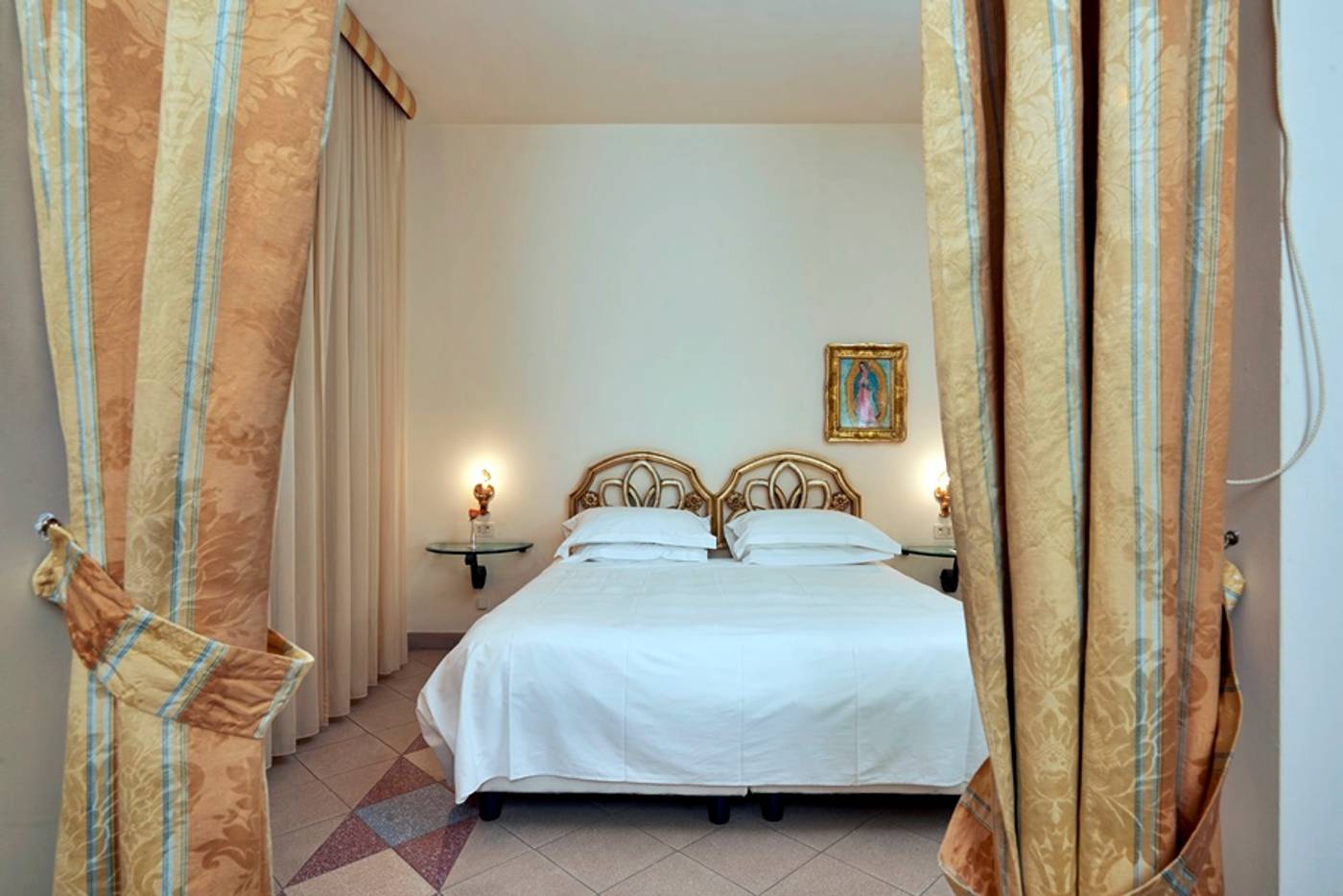 Eurostars-Centrale-Palace-Room-23