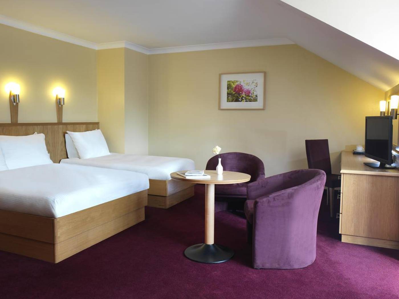 Clayton-Hotel-Leopardstown-Room-10