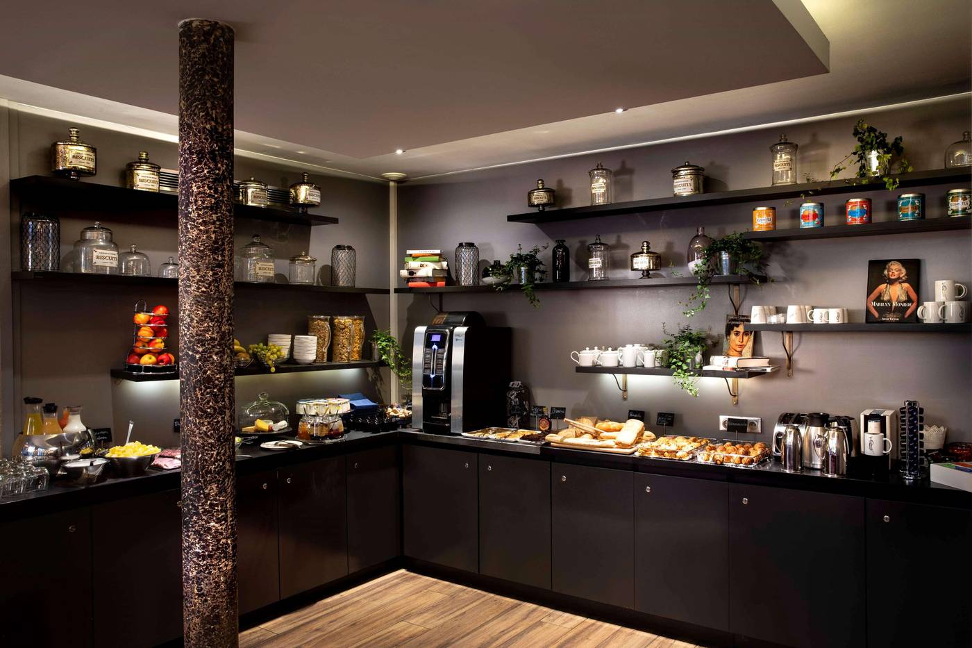 Mademoiselle-Restaurant-12