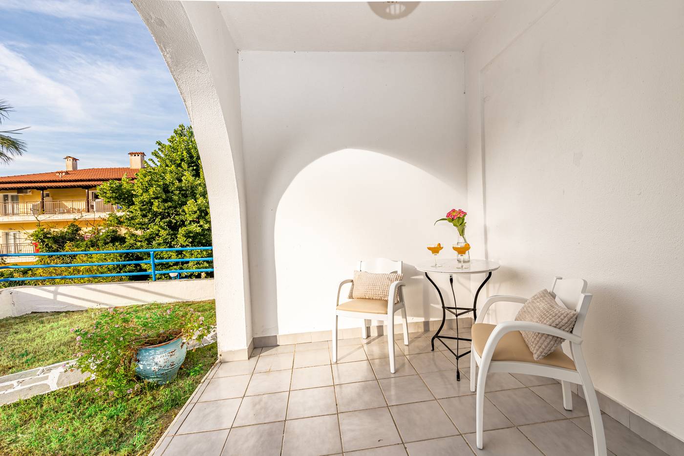 Theo-Bungalows-Room-71