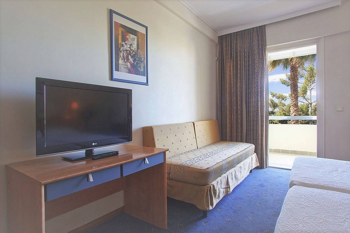 Congo-Palace-Hotel-Room-23