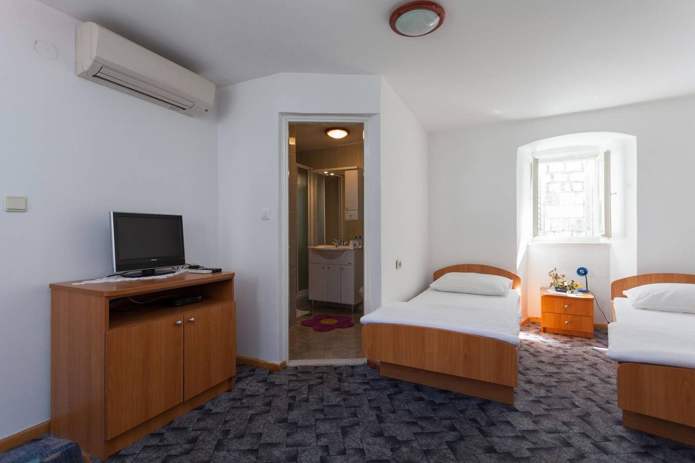 Orhan-Rooms-Dubrovnik-Room-12