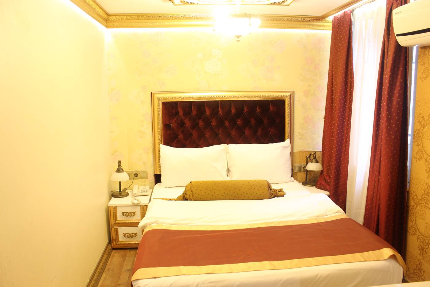 Marmara-Deluxe-Room-12
