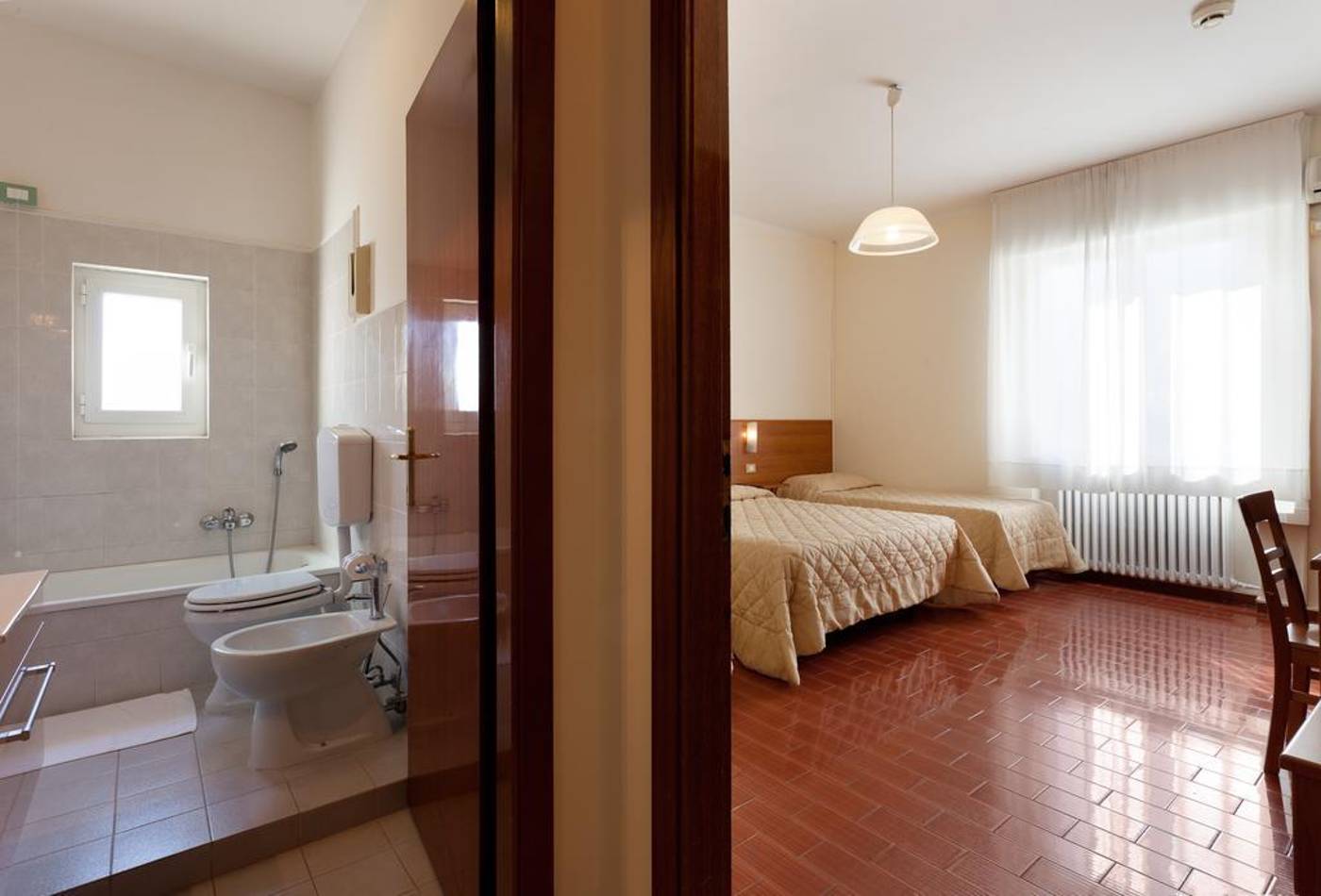 Parking-Hotel-Giardino-General-view-12