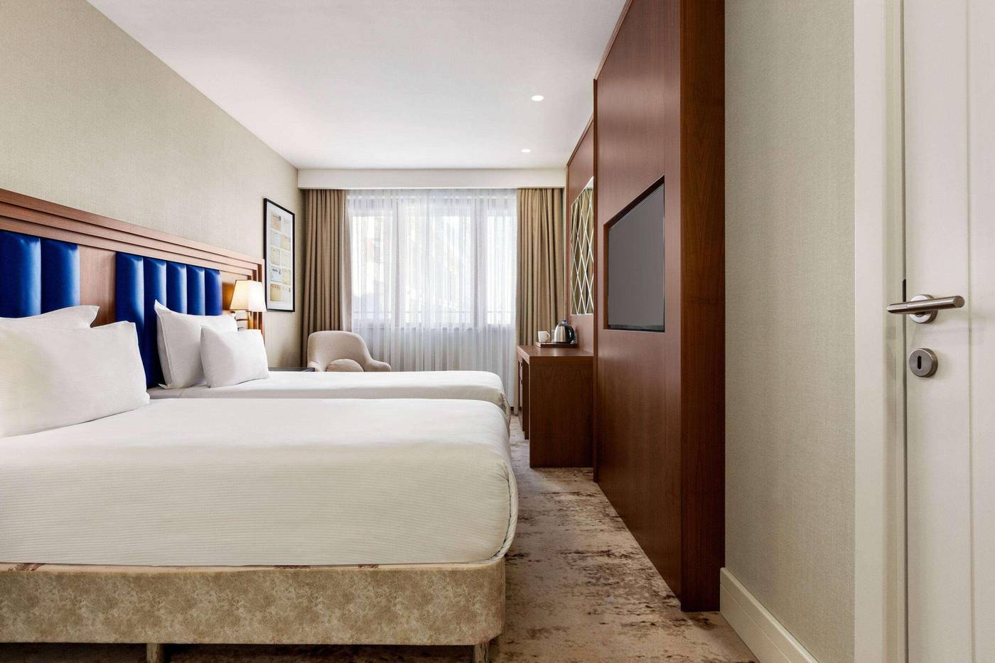 Ramada-Plaza-By-Wyndham-Istanbul-Sultanahmet-Room-28