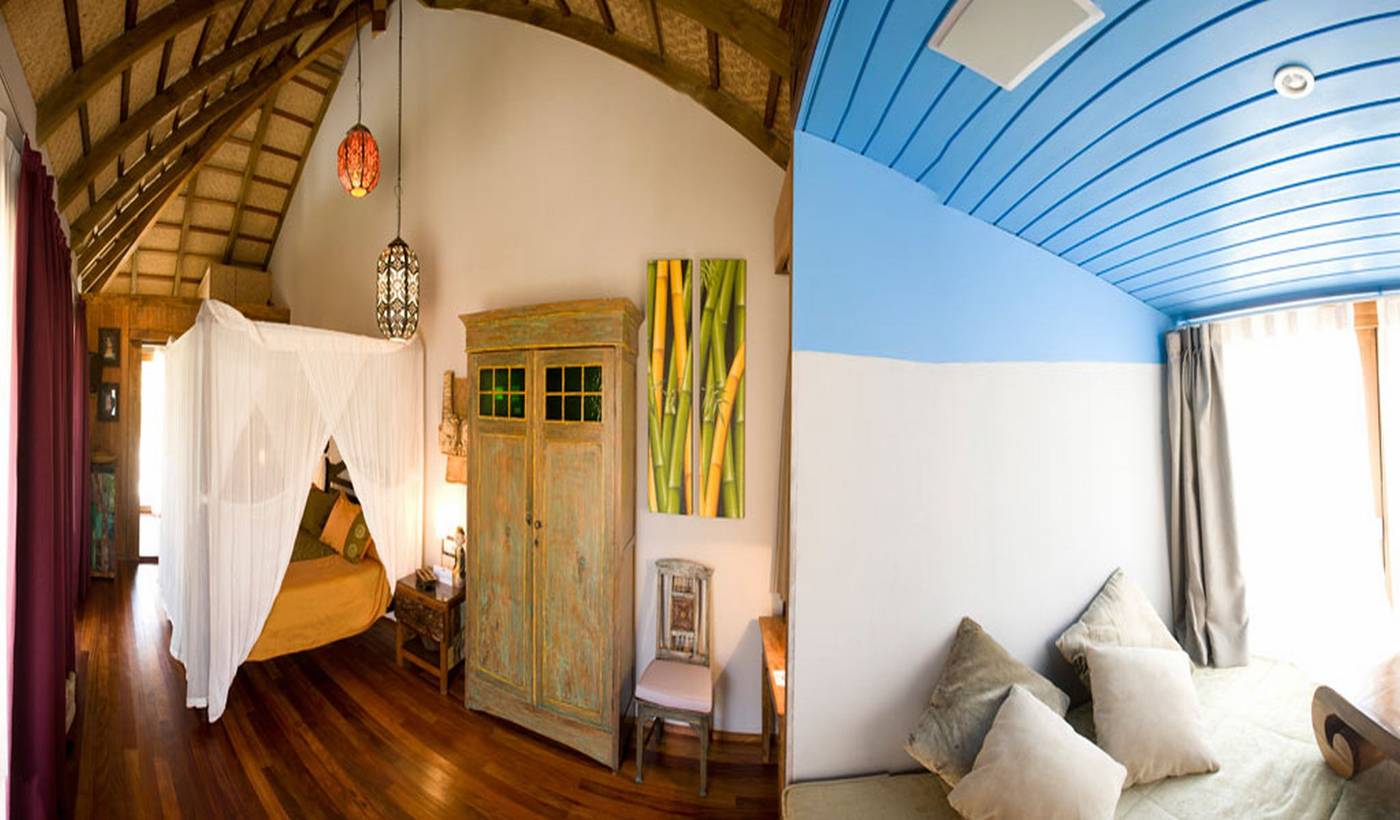 Hotel-100--Fun-Room-31