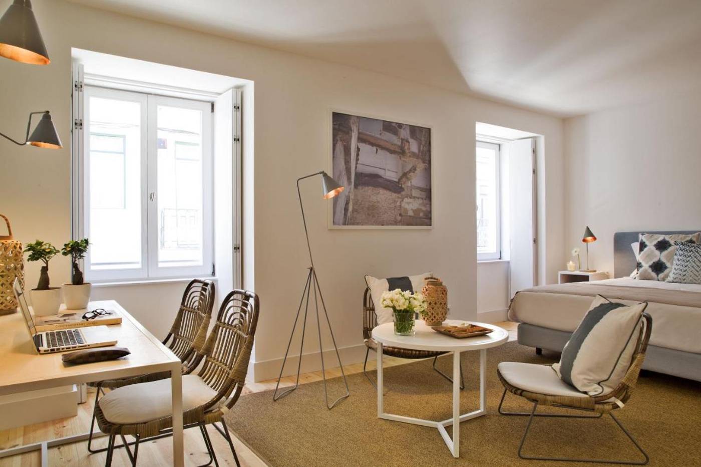 Lisbon-Five-Stars-Apartments-Combro-77-Lobby-8