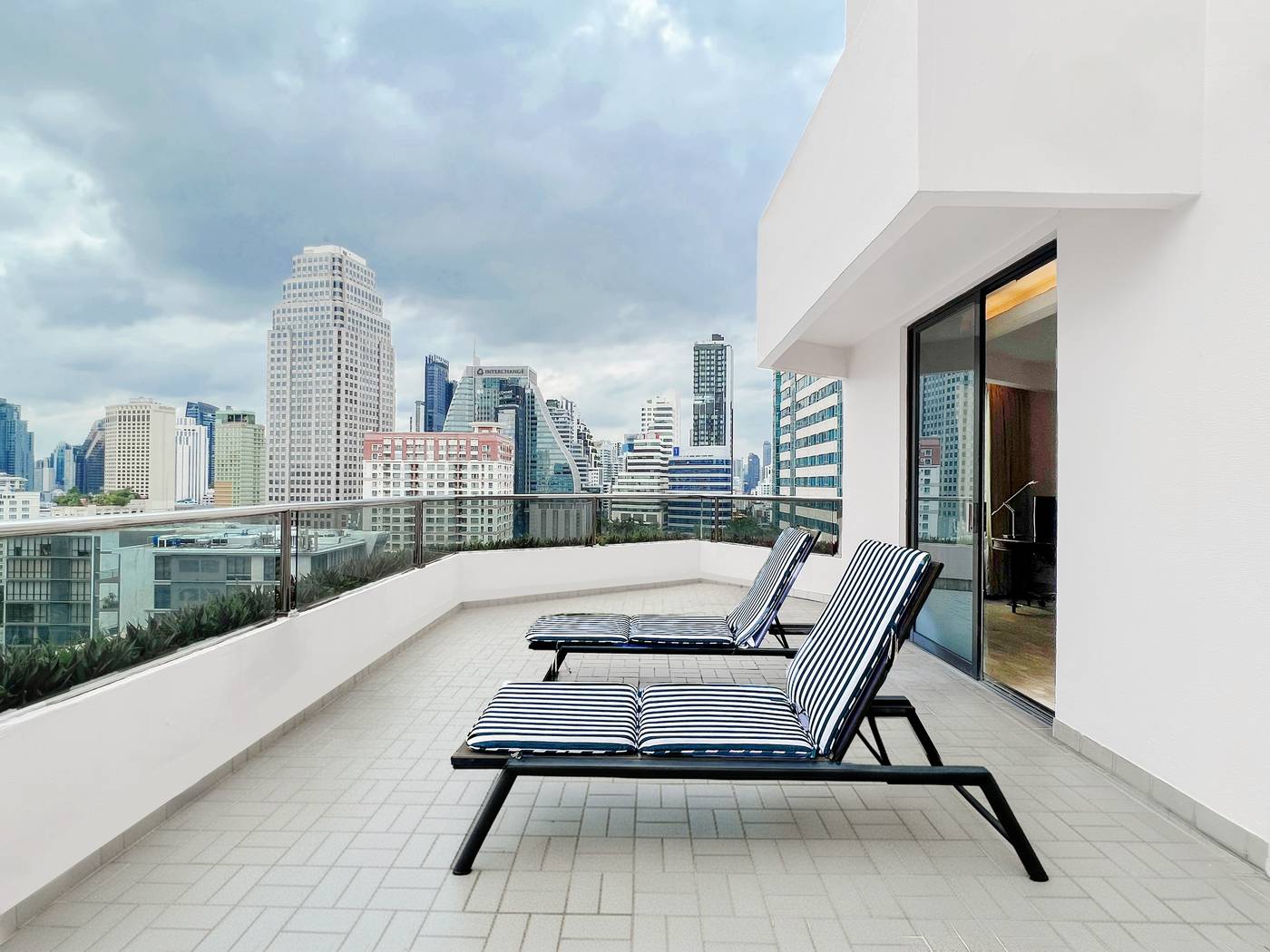 Rembrandt-Hotel-Bangkok-Room-71