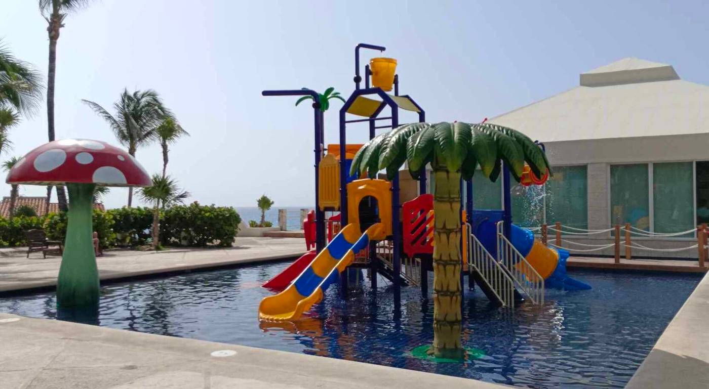 Solymar-Beach-Resort-Sports-and-Entertainment-35