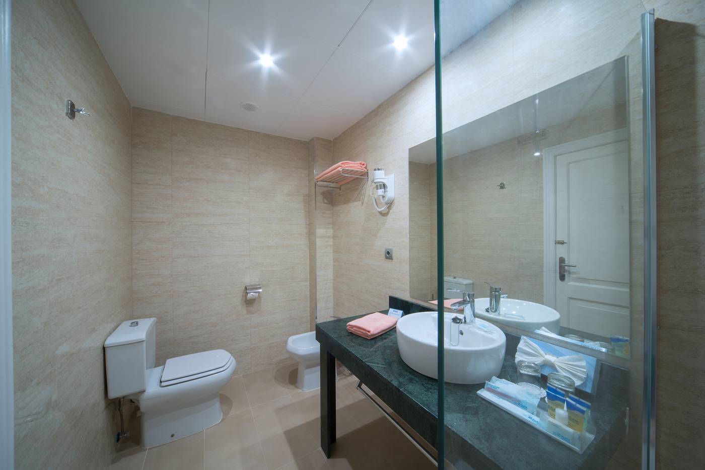 Playacapricho-Room-48