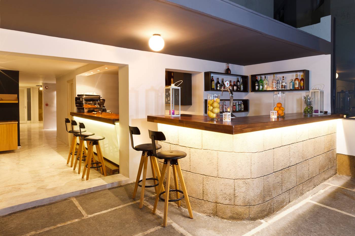 Butterfly-Boutique-Hotel-Bar-13