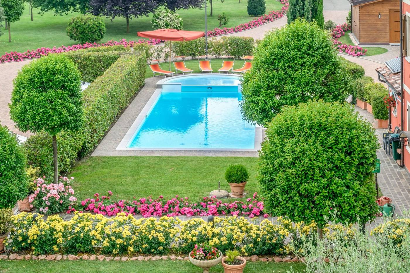 Hotel Tre Torri - Italy - Medolla - Pool - 10