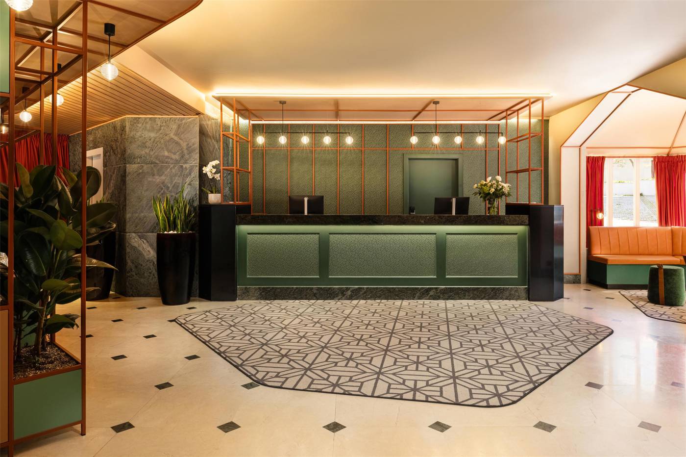 NH-Brussels-Carrefour-De-l-Europe-Lobby-5