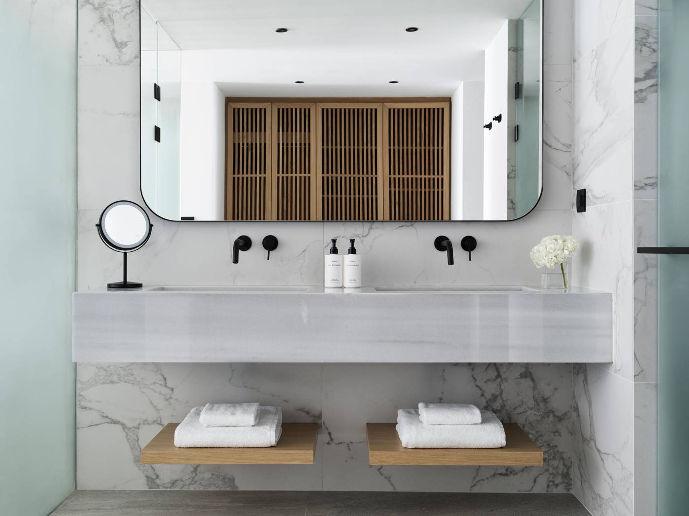 Avra-Collection-Hermes-Hotel-Room-68