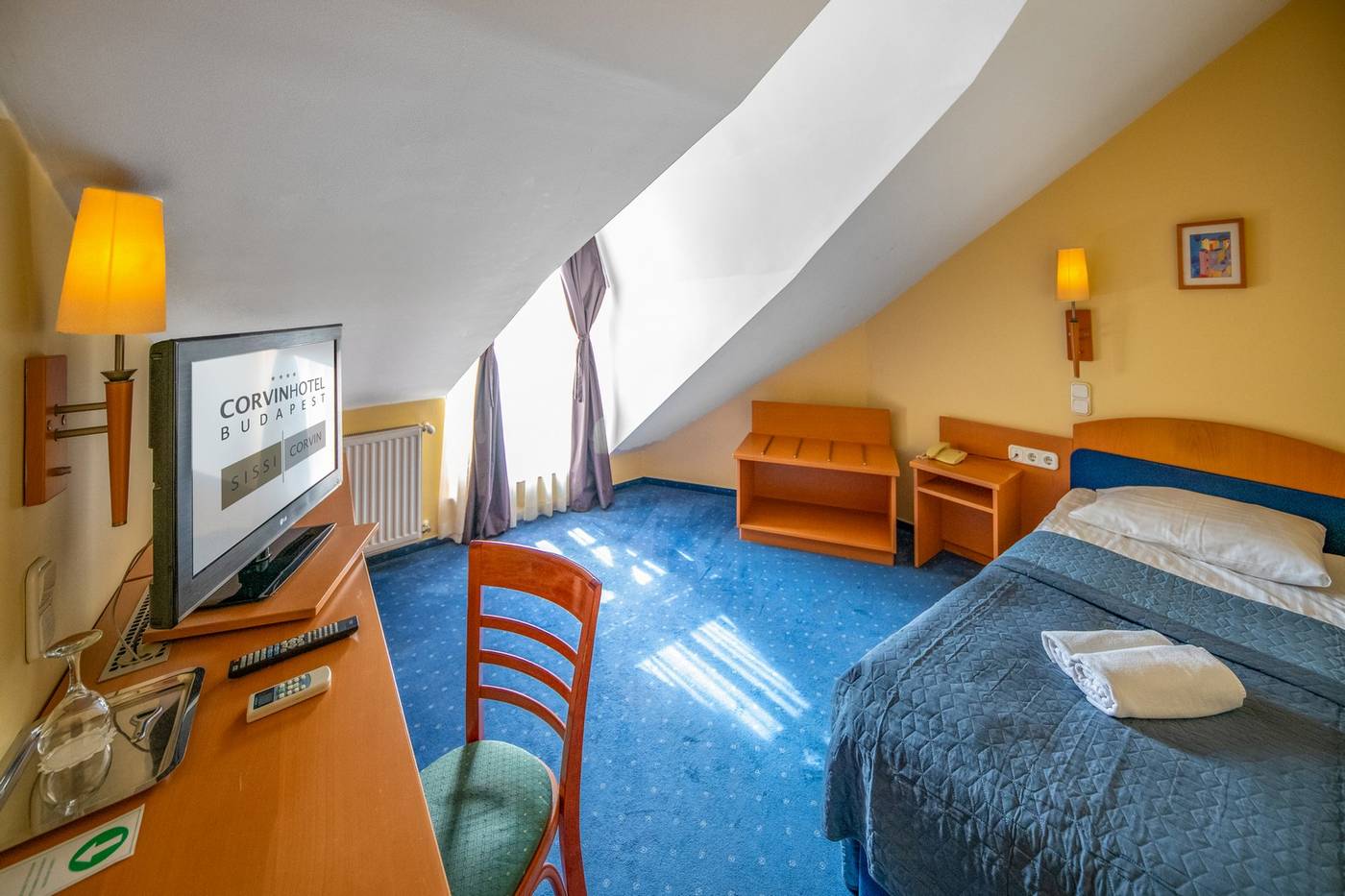Corvin-Hotel-Budapest-Sissi-wing-Room-20