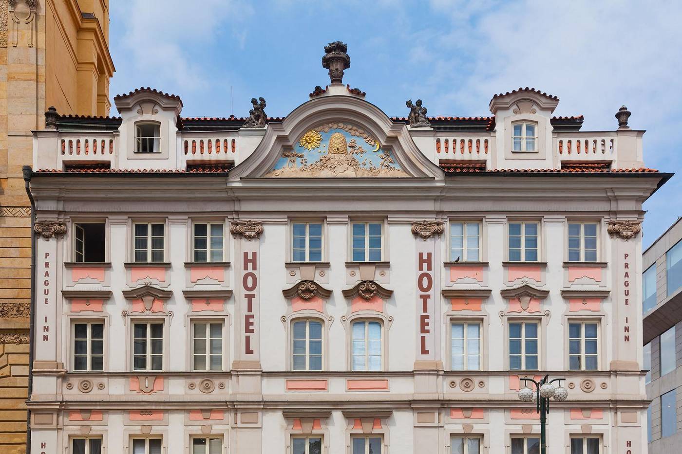 Hotel-Prague-Inn-General-view-9