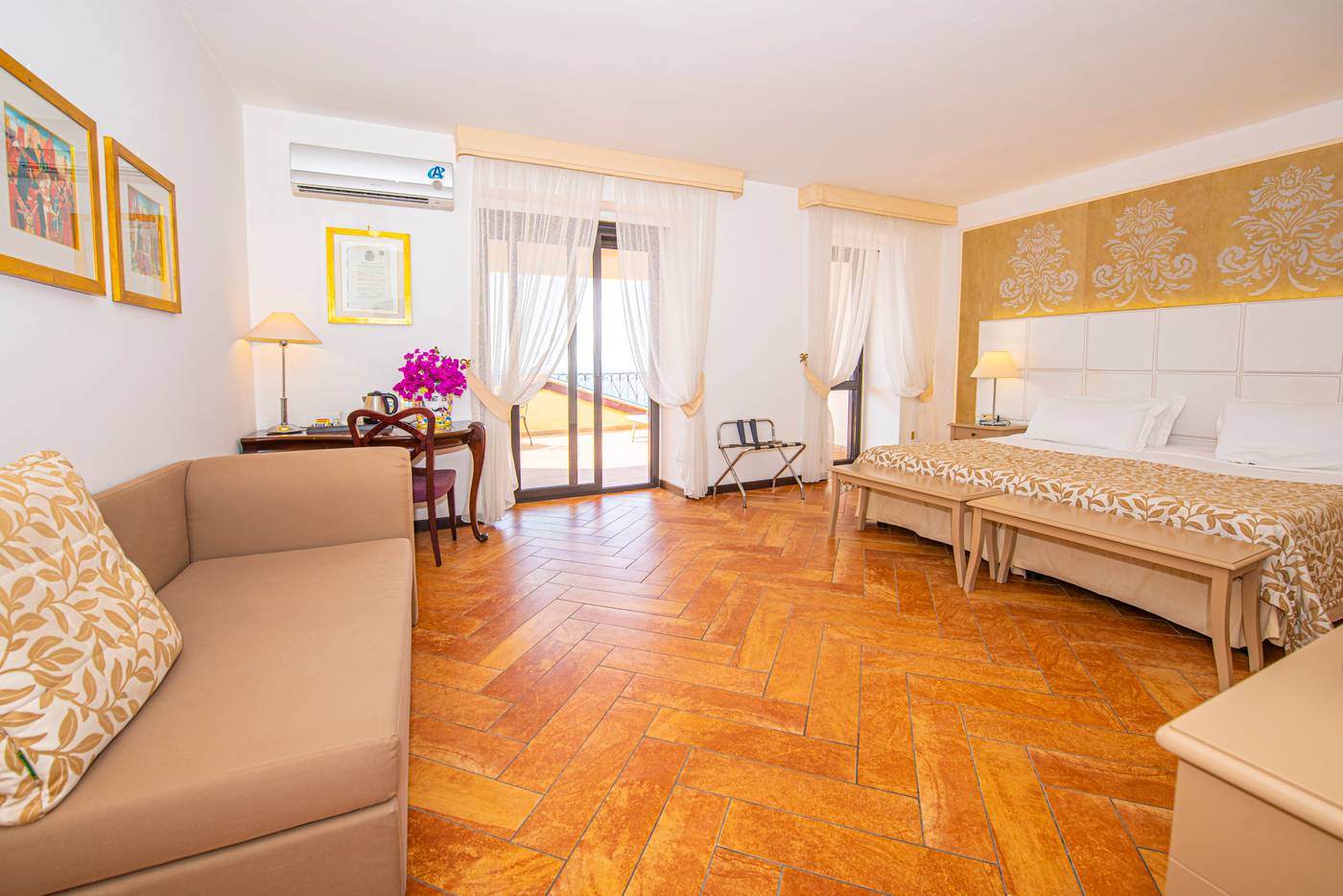 Baia-Taormina-Hotel-Room-25