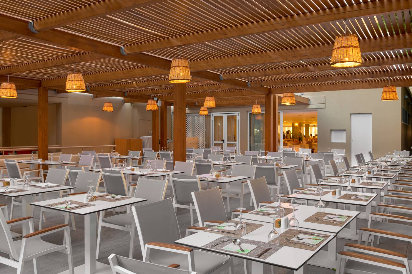 Sun-Beach-Resort-Complex-Restaurant-58