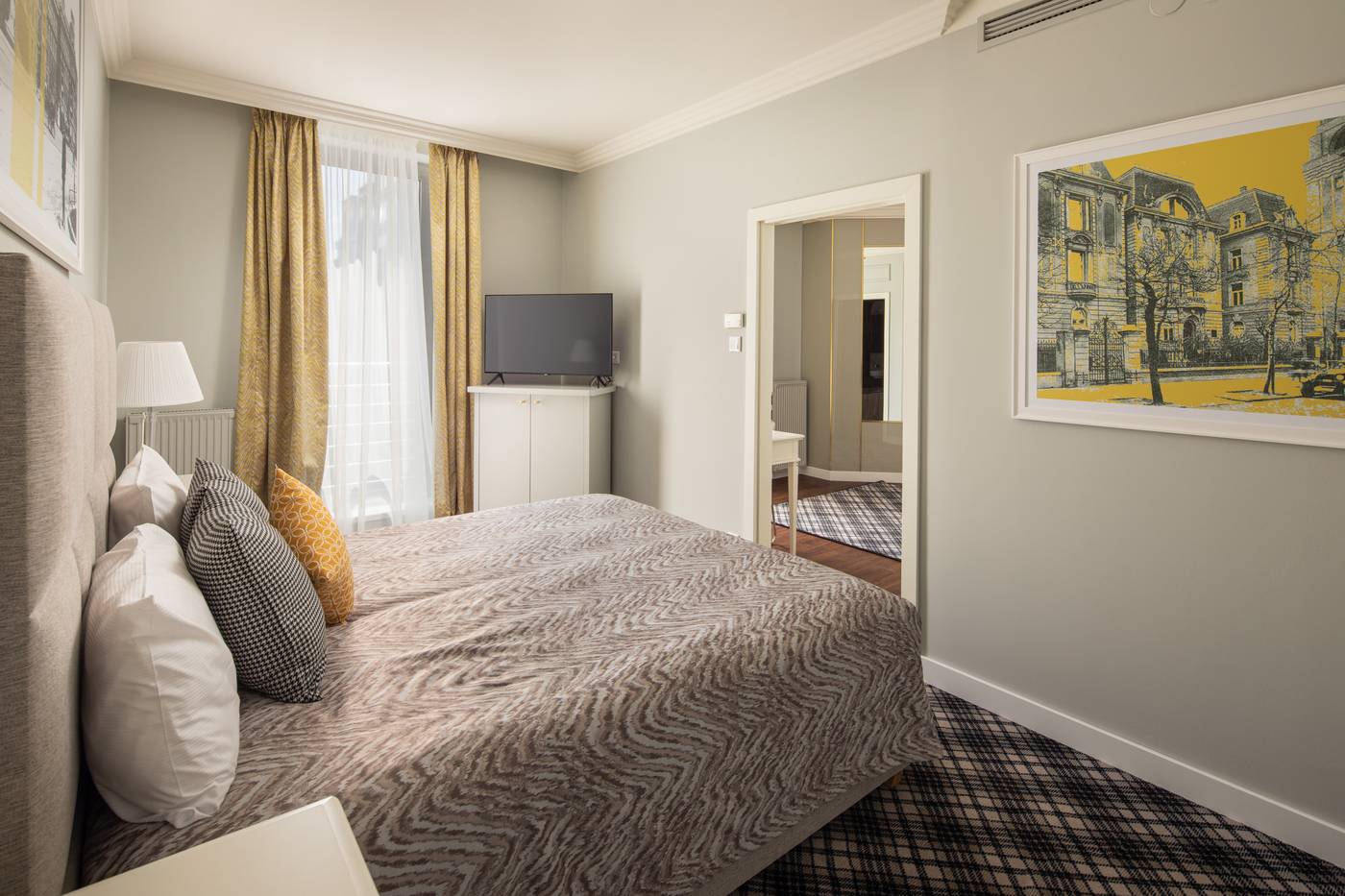 Mamaison-Residence-Izabella-Budapest-Room-18