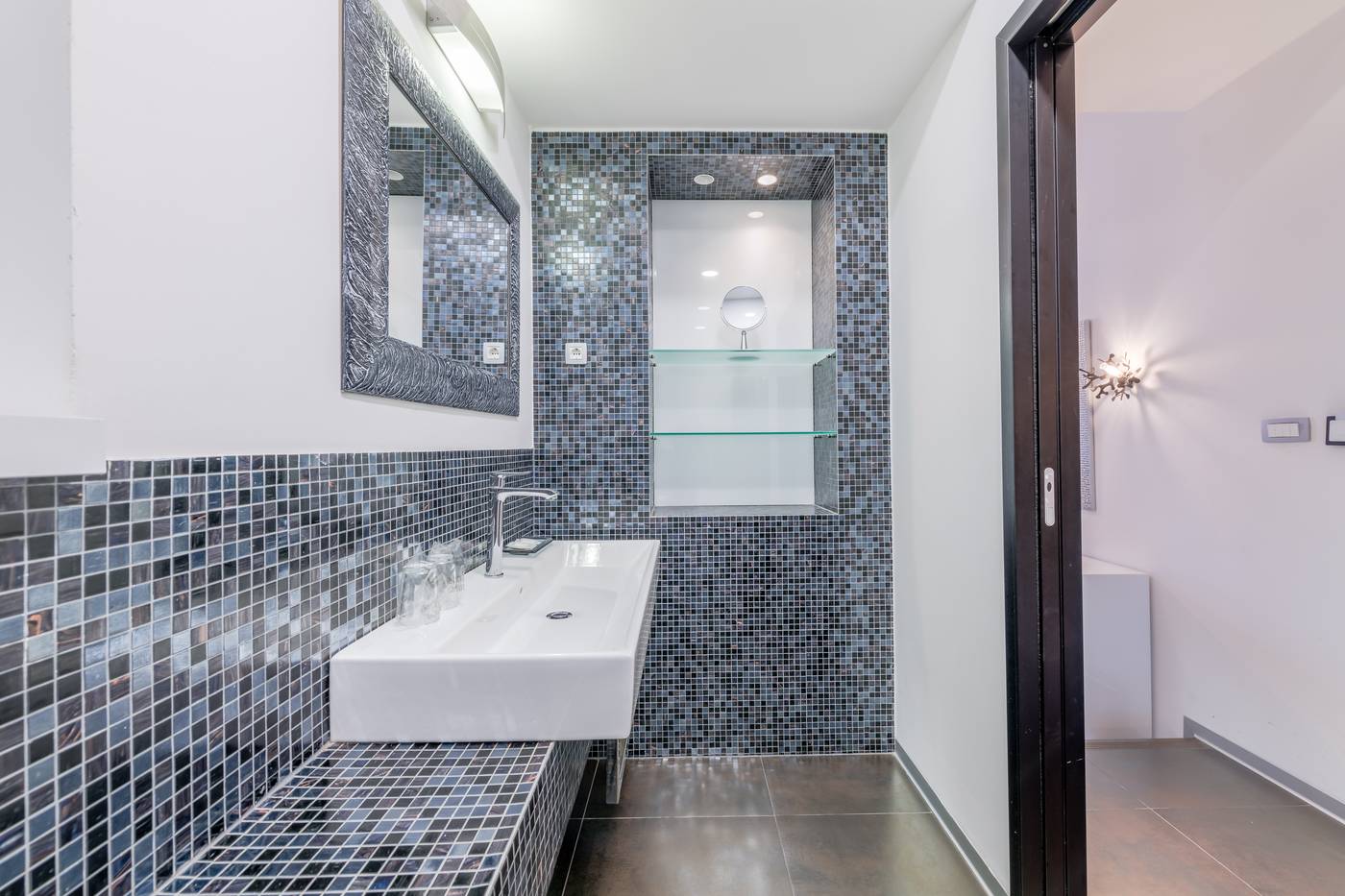 Starlight-Luxury-Rooms-Room-37