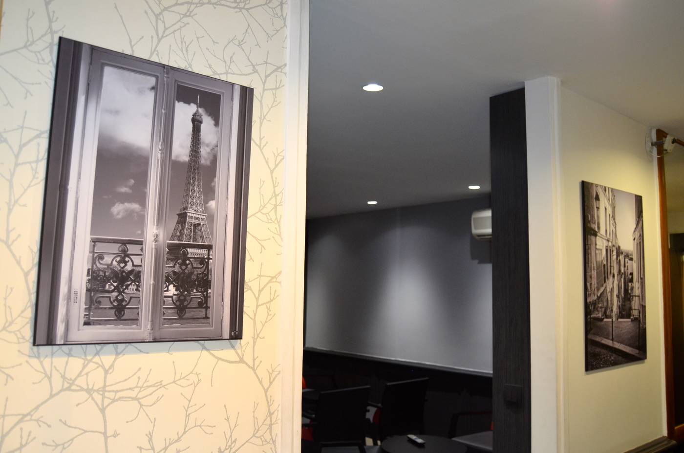 Migny-Opera-Montmartre-Lobby-19