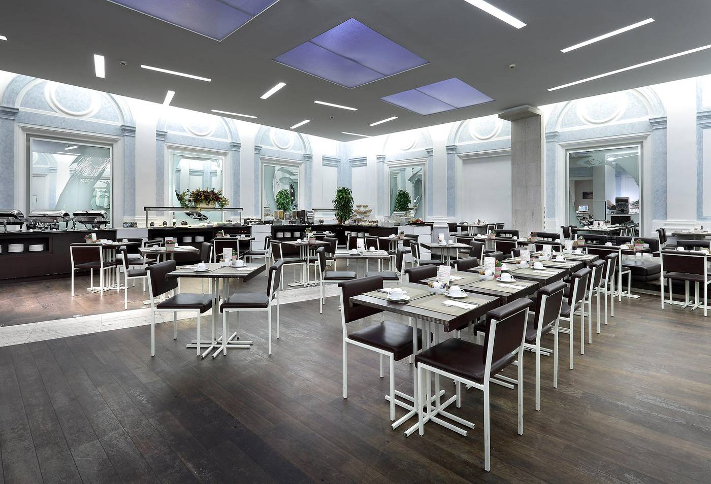 International-Palace-Restaurant-37