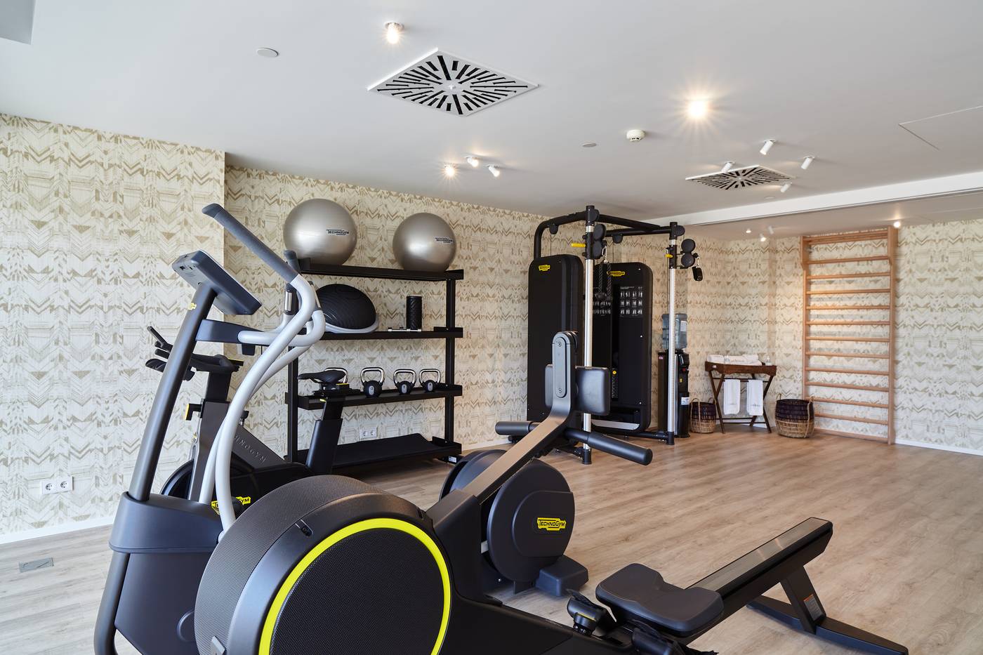 Marina-Palace-Prestige-by-Intercorp-Hotel-Group-Sports-and-Entertainment-69