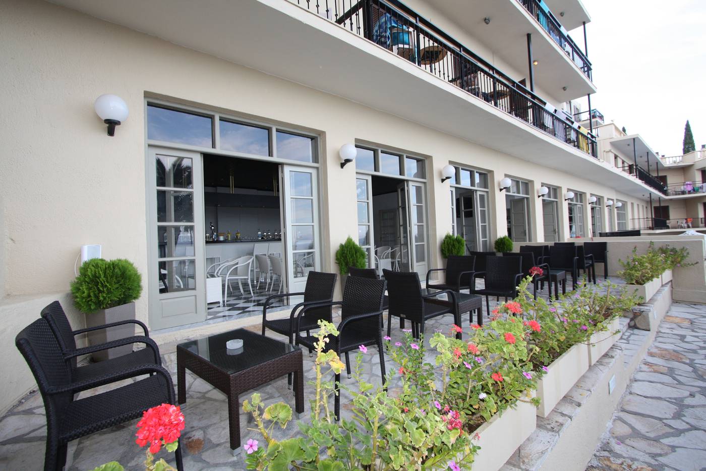 Mitsis-Belvedere-Bar-9