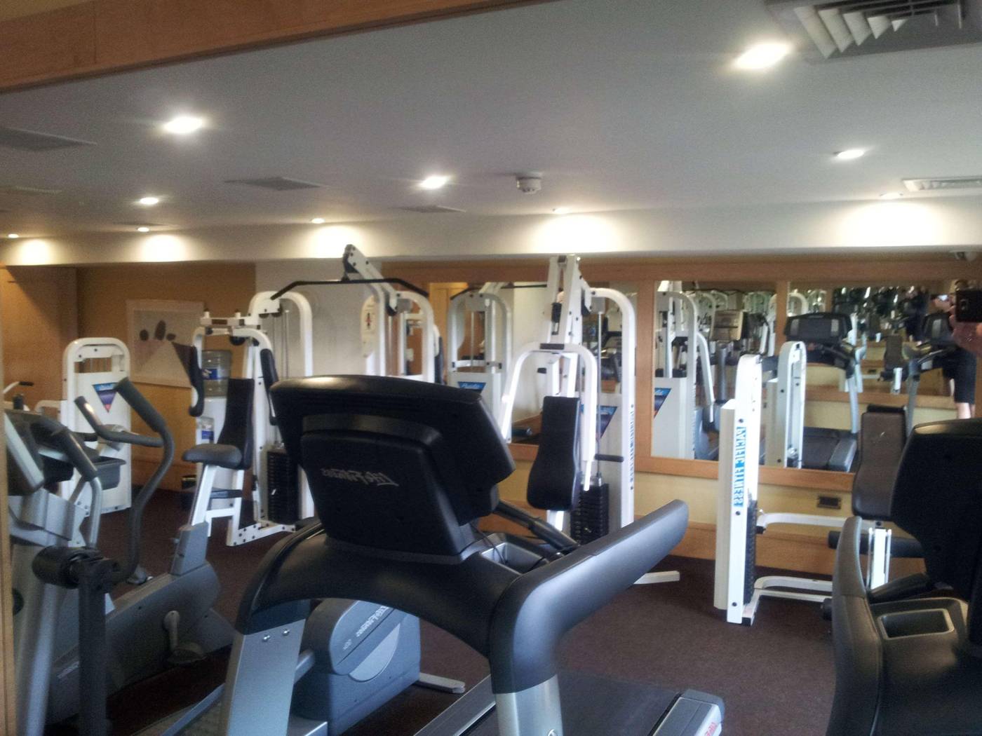 Radisson-Blu-St-Helens-Hotel-Sports-and-Entertainment-48