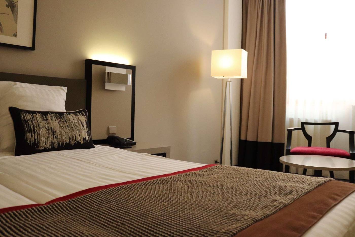 Floris-Arlequin-Grand-Place-Room-28