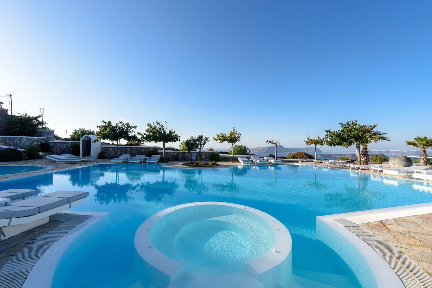 Maison-de-Lys-Pool-4