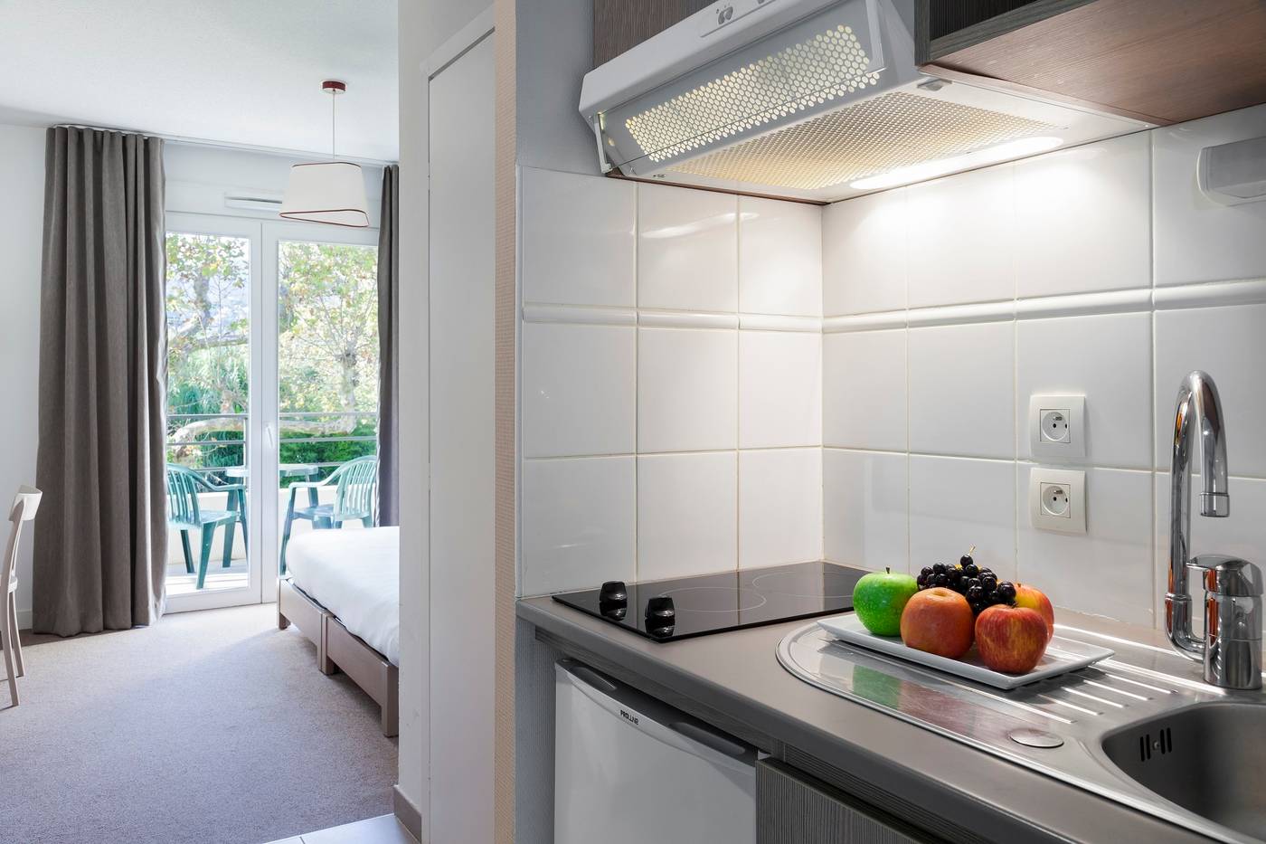 Comfort-Suites-Cannes-Mandelieu-Room-41