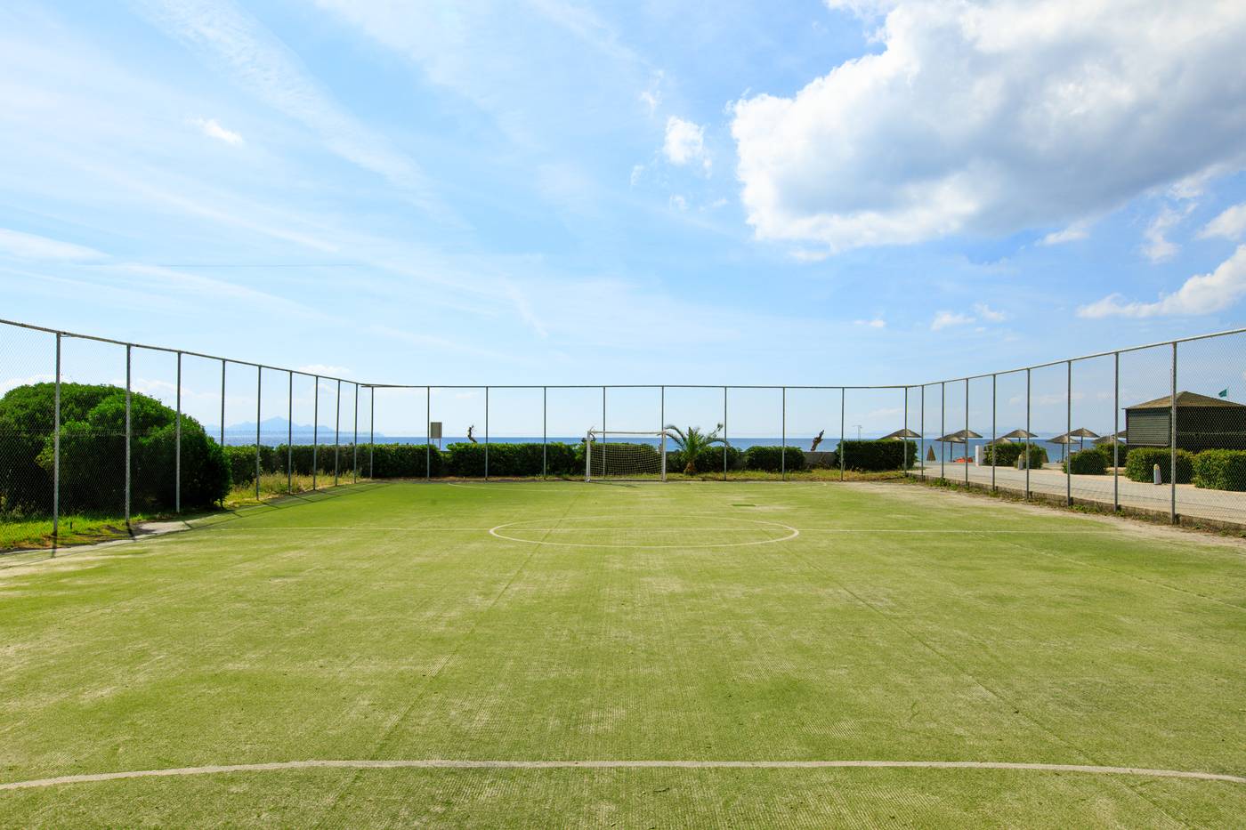 Sovereign-Beach-Hotel-Sports-and-Entertainment-79