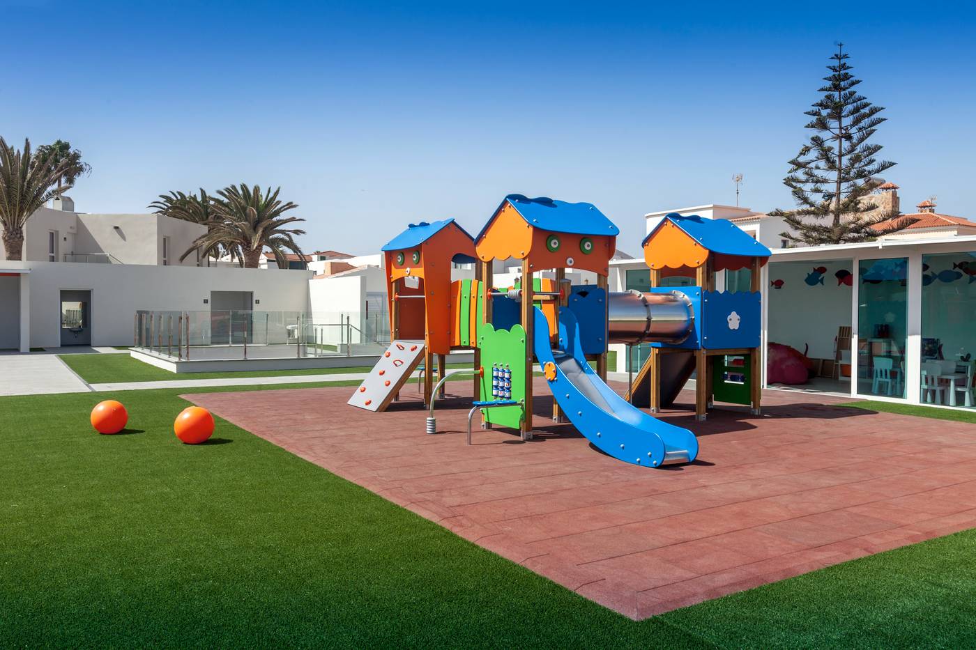 Barcelo-Corralejo-Sands-Sports-and-Entertainment-48