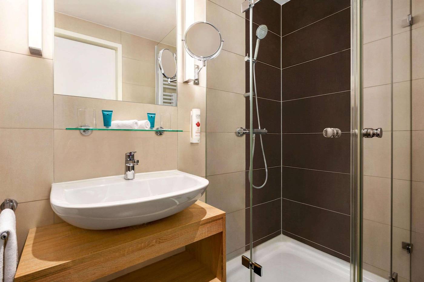 Wyndham-Garden-Munich-Messe-Hotel-Room-28