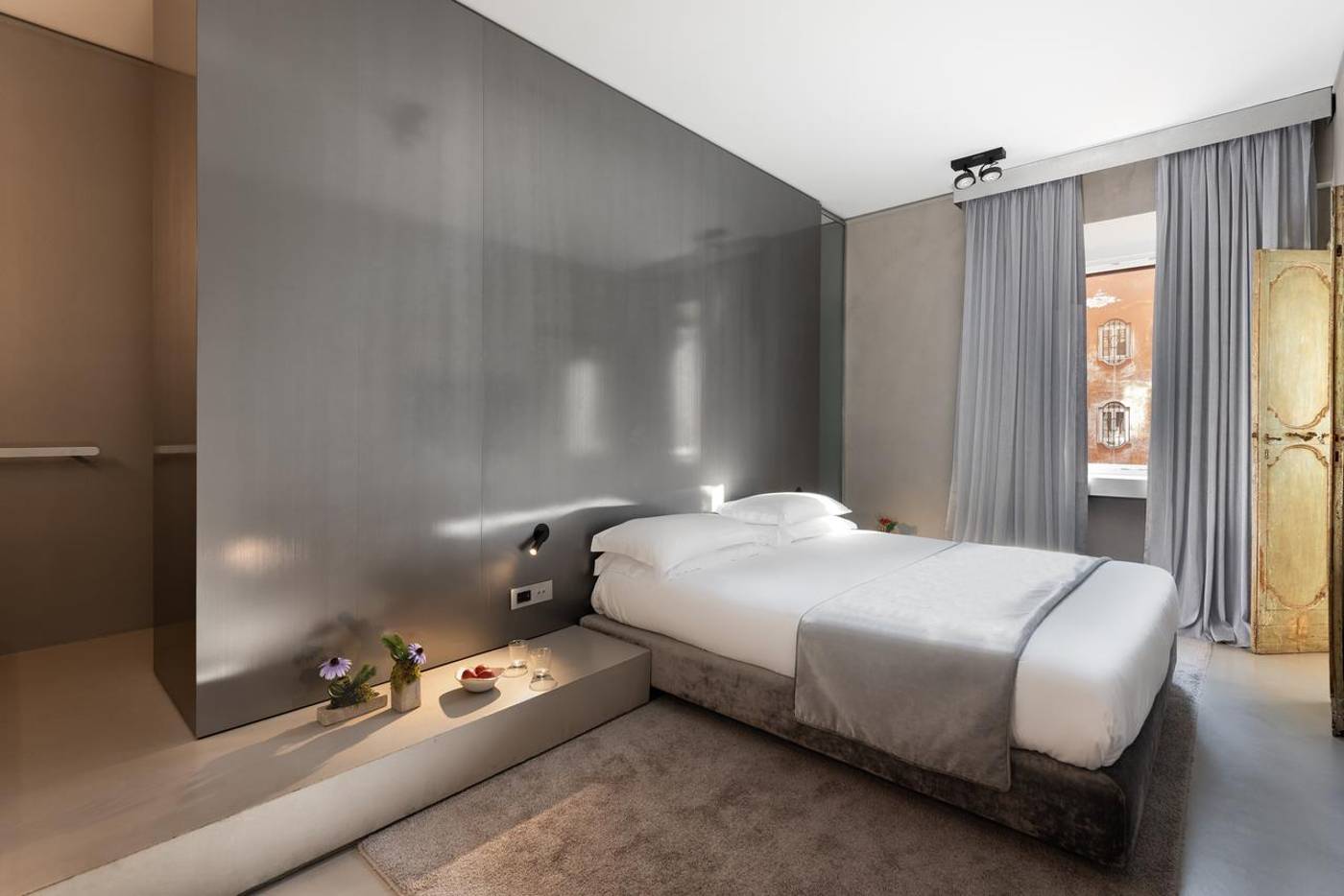 Dei-Barbieri-Room-11