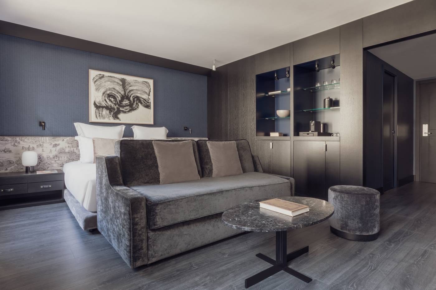 The-Pavilions-Madrid-Room-16