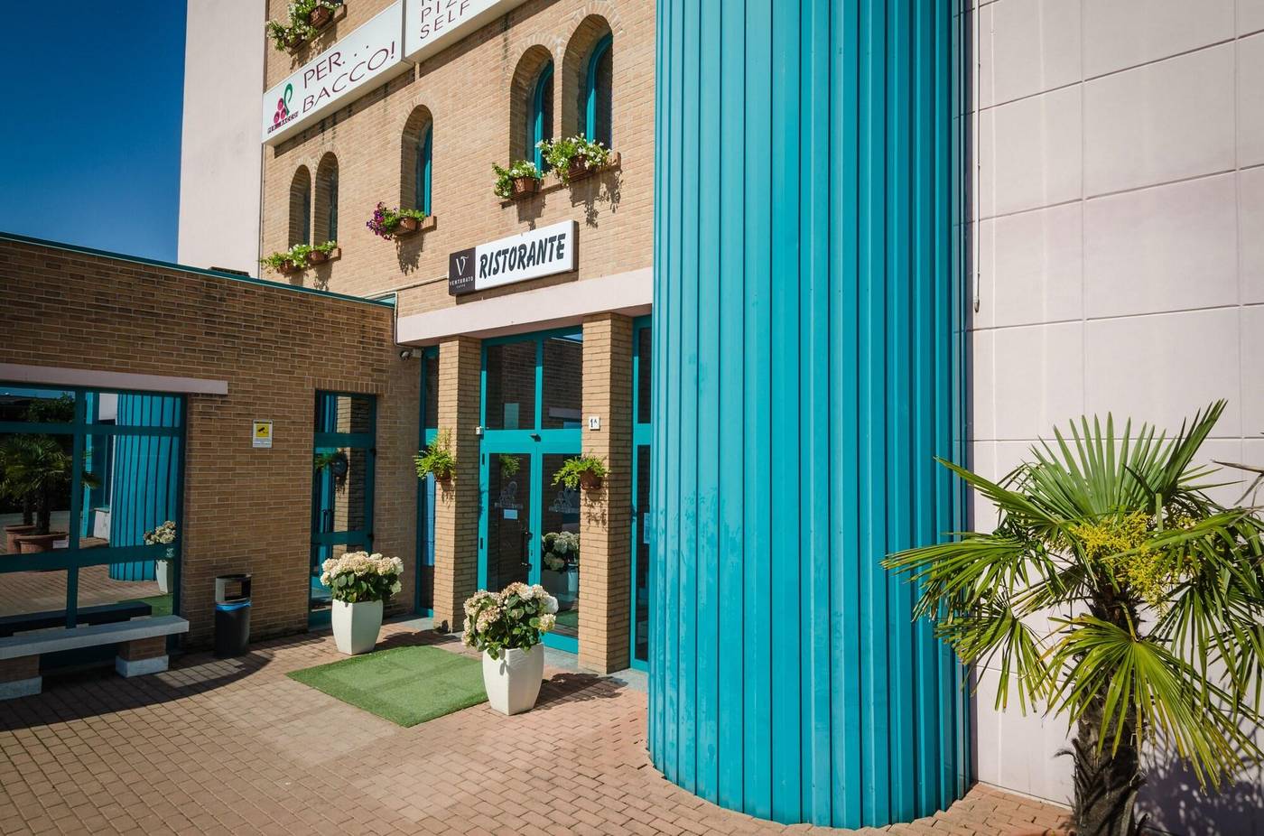 Hotel Luna Blu - Italy - Cento - General view - 7