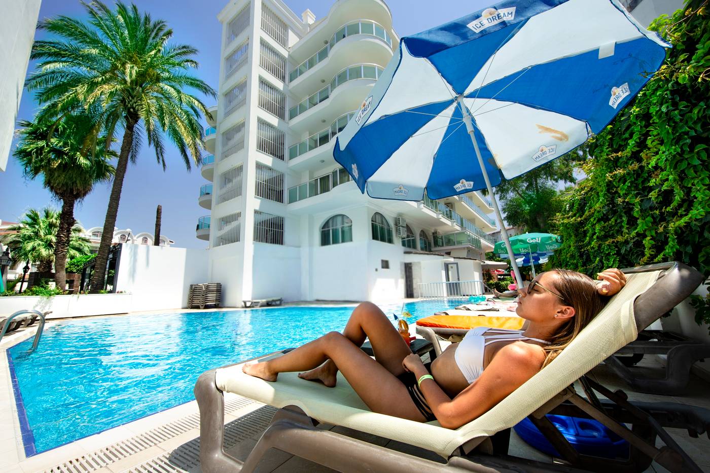 Cihanturk-Hotel-Pool-8