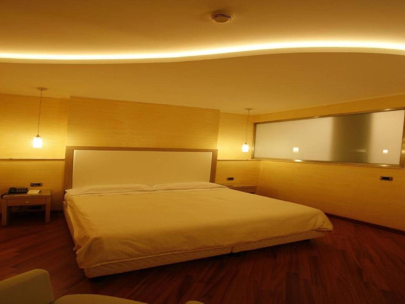 Villa-Esperia-Room-30