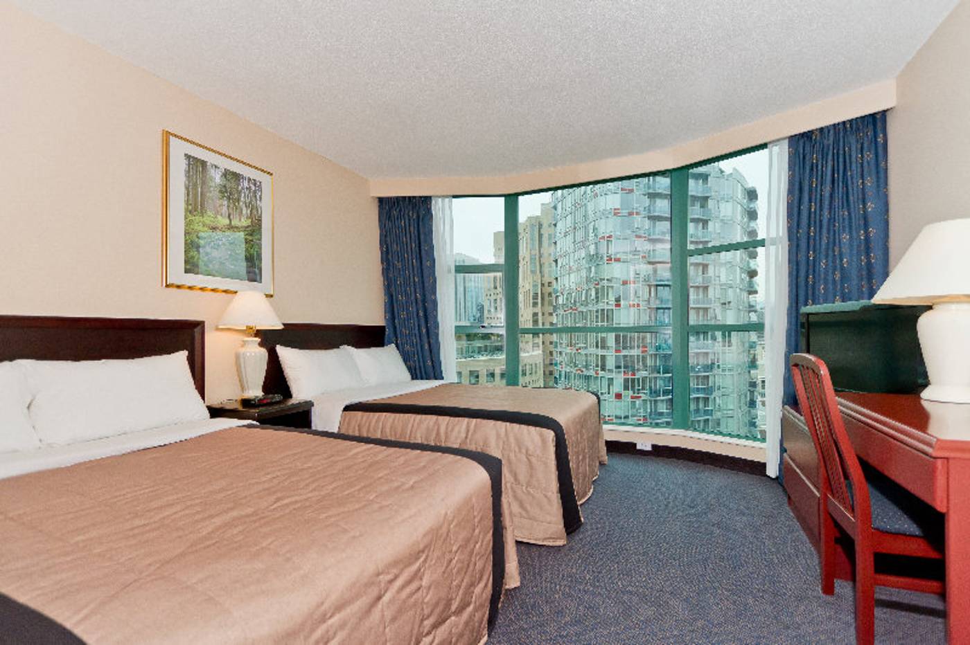 Rosedale-On-Robson-Suites-Hotel-Room-20