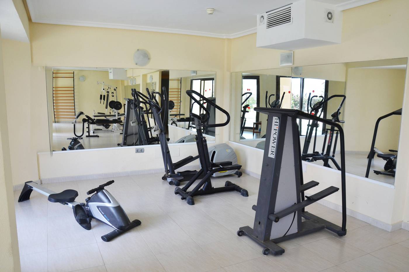 Hotel-Club-S-Estanyol-Sports-and-Entertainment-30