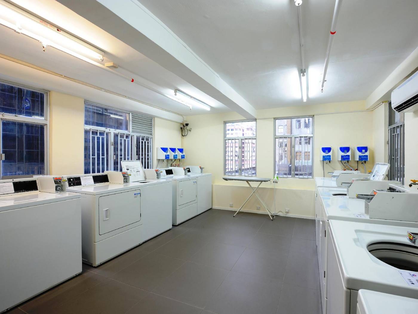 Apartment Kapok-Hong Kong – China-WANCHAI-General view-1