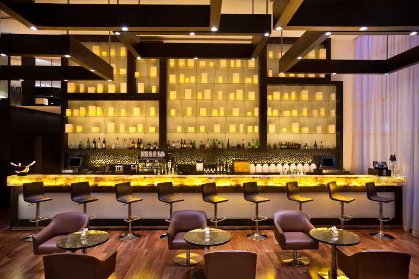 Kempinski-Residences---Suites--Doha-Bar-21