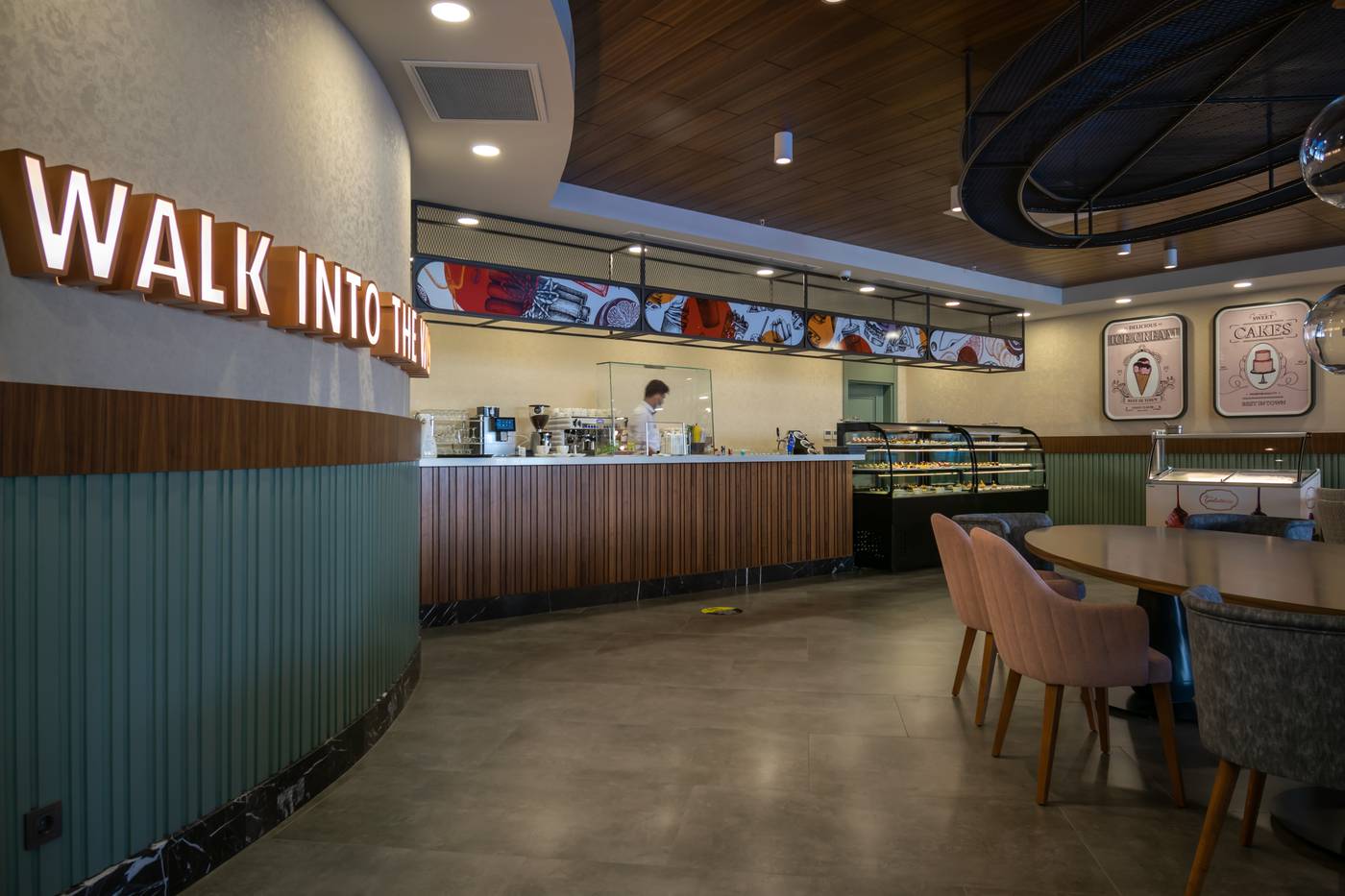 Armas-Bella-Luna-Restaurant-60