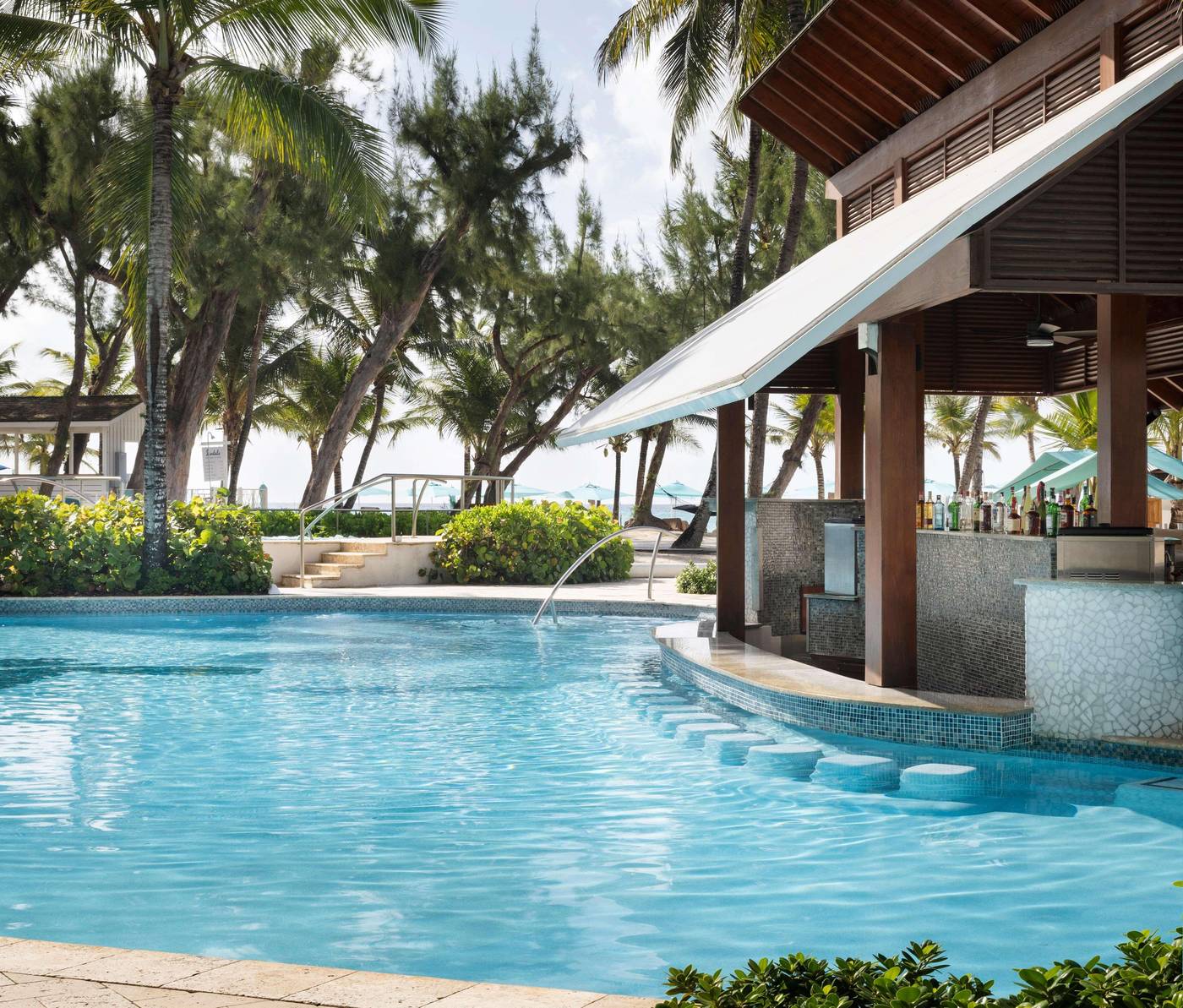 Sandals-Barbados---Adults-Only-Bar-2