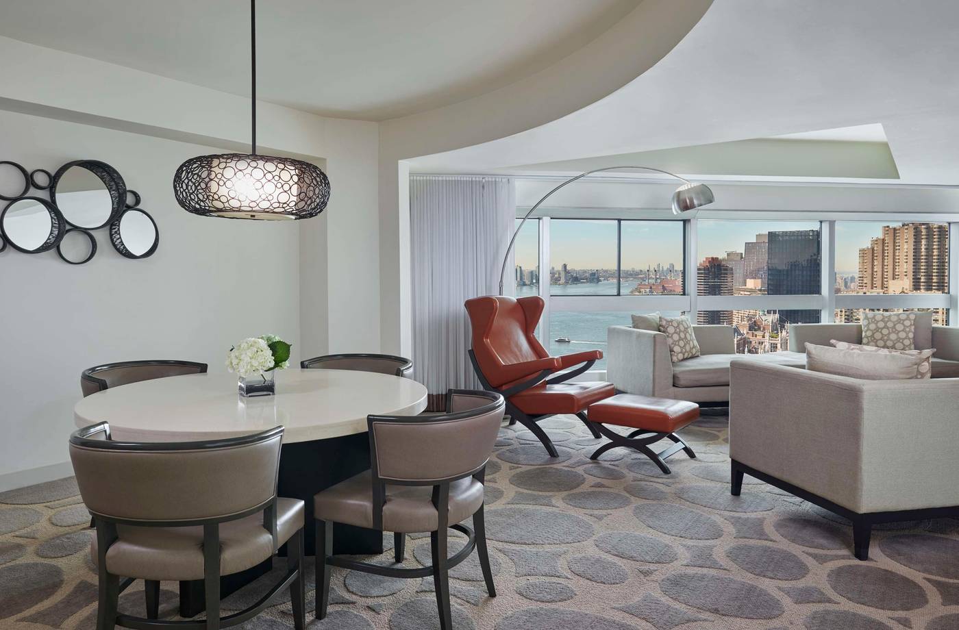 Millennium-Hilton-New-York-One-UN-Plaza-Room-23