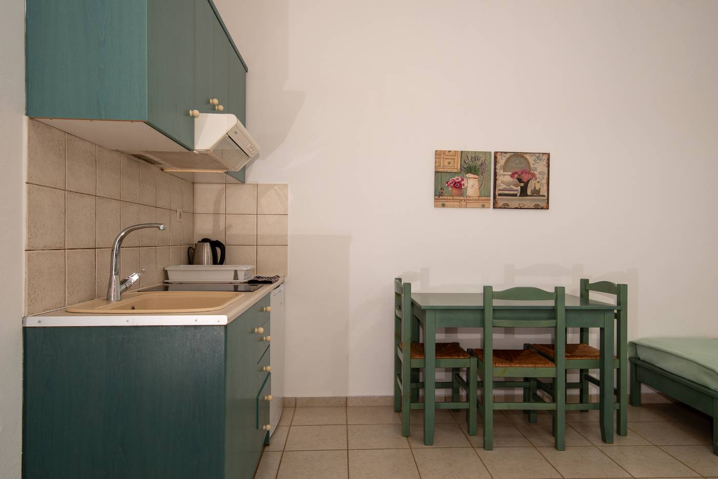 Elpis-Studios---Apartments-Room-33