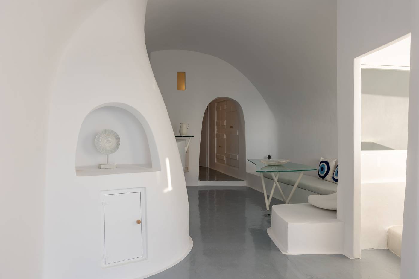 Heaven-s-Edge-Room-30