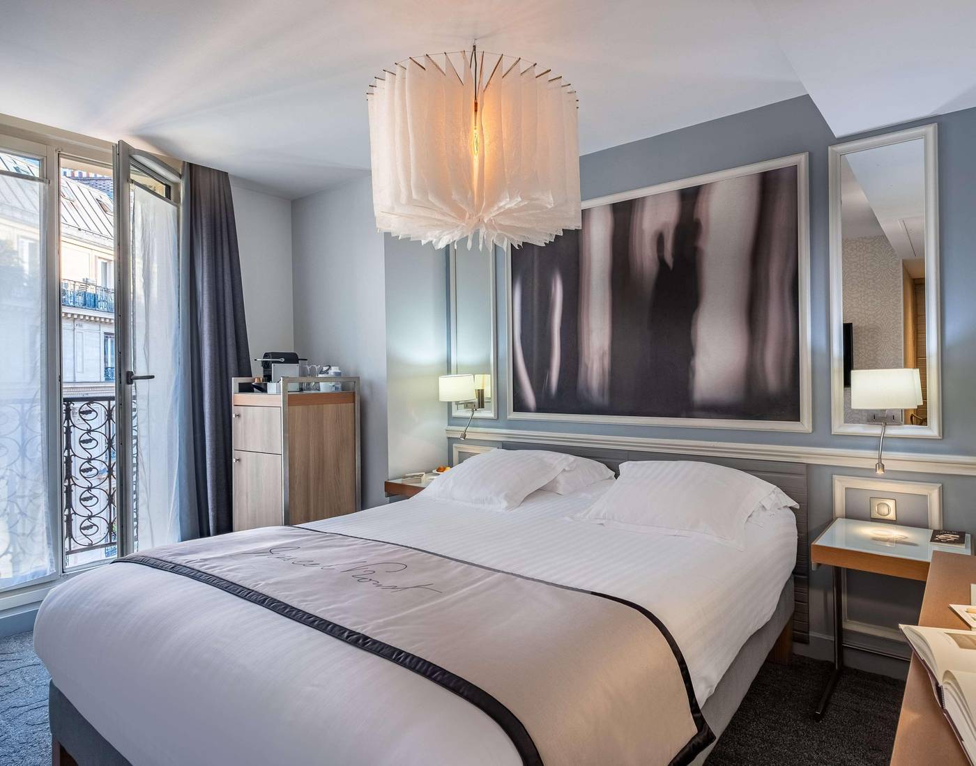 Hotel-Litteraire-Le-Swann--BW-Premier-Collection-Room-6